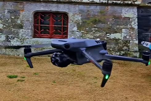 ALR Drones réalise vos inspections techniques par drone en Morbihan (56). Diagnostic rapide et précis de toitures, façades, o