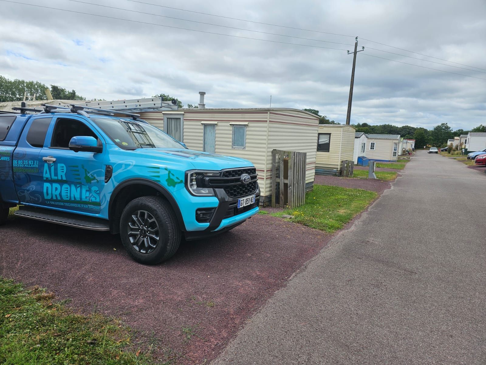 ALR Drones assure le nettoyage extérieur de mobil-homes en Morbihan (56). Une solution rapide, sécurisée et écologique pour r