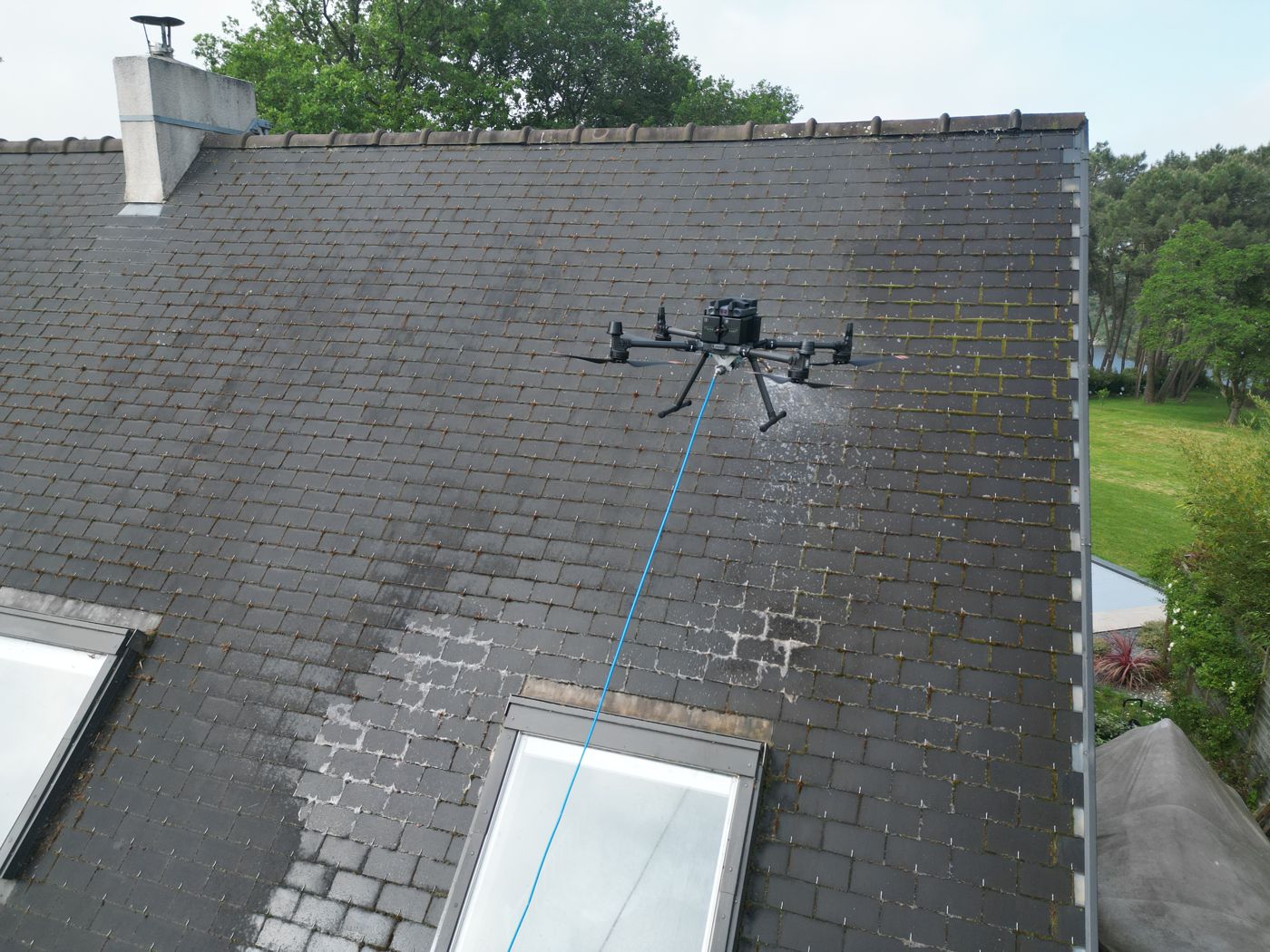 Nettoyage de toiture et façade par drone – ALR Drones