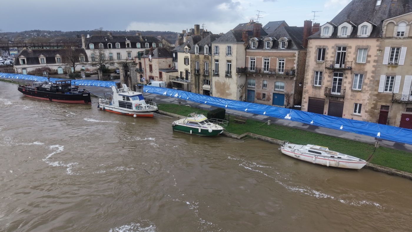 Inondations à Redon : images aériennes et suivi par drone en temps réel